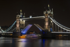 DAS-127B Tower Bridge London Night 30x20