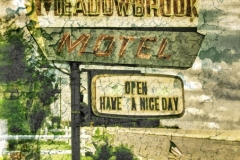 DAS-224 Vintage Motel Sign Textured 36x48