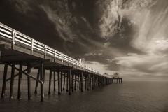 DAS-239 Malibu Pier Sepia 30x26