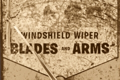 DAS-281B Rusty Vintage Gas Station Wiper Box 20x24