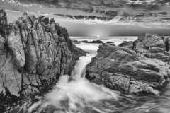 DAS-282C Motion Blur Ocean Rocks and Sunset BW 30x20