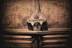 DAS-320 Vintage International Truck Sepia 30x21